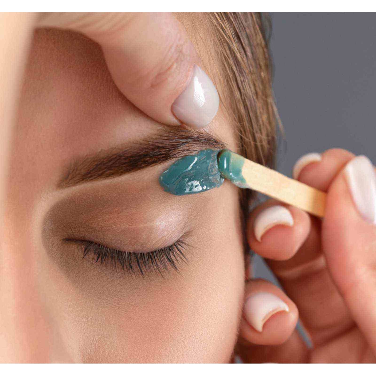 Facial Waxing Brows