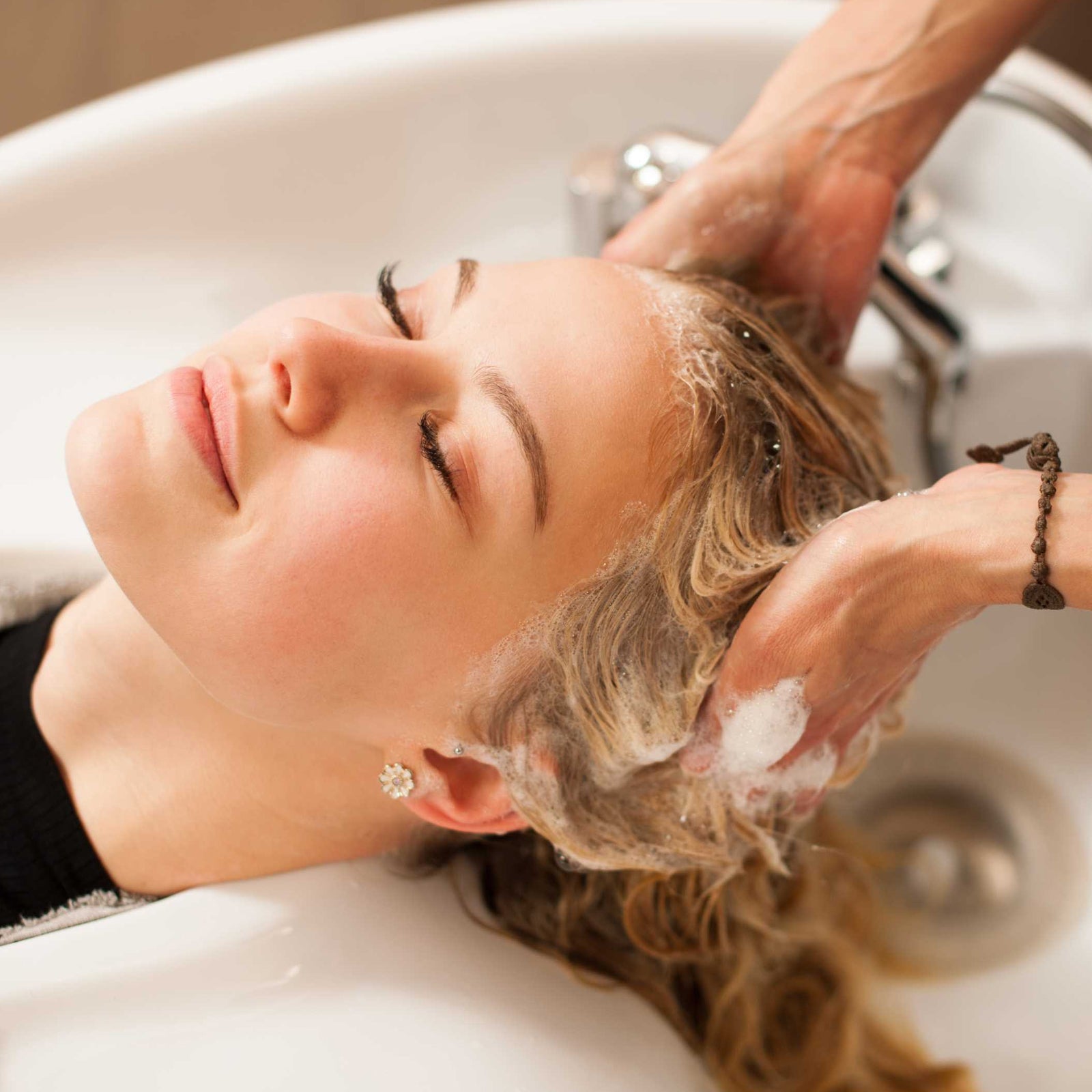 Shampoo Cut & Style | Women